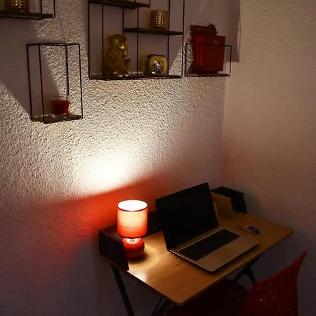 L'aparte H24,cosy,port,plage,wifi,netflix
